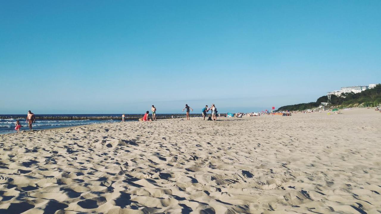 Domy Nad Zalewem Dziwnówek Exterior foto